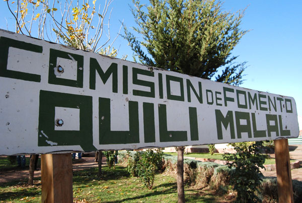 Quili Malal es un paraje rural del departamento Picunches, en el centro de la provincia del Neuquén, Argentina.