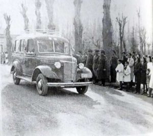 Camioneta para pasajeros y correo que hacía el trayecto Chos Malal - Zapala