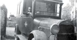 Oscar Arabarco, también fue chofer en aquellos años de una Ambulancia Ford A modelo 30.