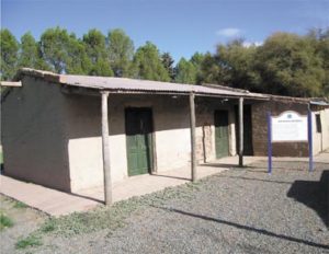 Añelo: Correo y Telégrafo, durante años fue el único correo y telégrafo de una vasta región hasta Chos Malal