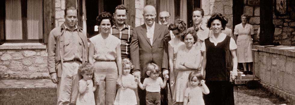 Toda la familia Lariviére con el Presidente Eisenhower - 1961