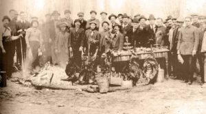 Autor desconocido, Asado junto al Limay, 1930. Colección Mario A. Burkman.