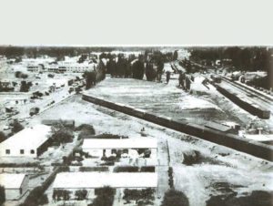 Humberto Ligaluppi, La línea divisoria. Desvío vía muerta, 1930. Sistema Provincial de Archivos.