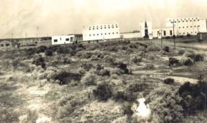 Imagen de la Cárcel año 1936 se inicia el emparejamiento de tierra y comienzo de distintas obras entre ellas la construcción de las casas del Personal Superior