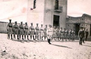 Formación frente a la Cárcel – Año 1936