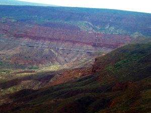 Fotografía de la zona apróximada de la búsqueda de Bairoletto en Neuquén, en la actualidad. El alto, el cordón de los Chihuidos