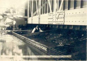 Construcción del Dique Ballester sobre el río Neuquén