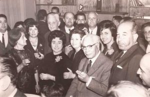 Gregorio Álvarez acompañado entre otros, por Felipe Sapag (cinco veces gobernador del Neuquén, a su derecha) y Arturo Illía (Presidente de la Nación, en segundo plano, primero a la izquierda).