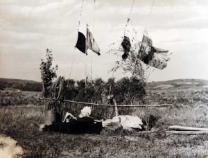 Nguillatun en el paraje San Ignacio, próximo a Las Coloradas, en la década del 30. El Rehué (Fotos gentileza museo histórico de Senillosa).