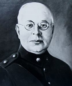 Coronel Enrique Pilotto. Antes de ser gobernador del Territorio Nacional del Neuquén, fue gobernador del Territorio Nacional de Misiones, designado por el presidente de facto José Félix Uriburu, el 15 de septiembre de 1930. Tres meses después renunciaría, al ser designado por Uriburu jefe de la Policía en la Capital Federal (todavía no se llamaba Policía Federal).