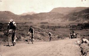 Y la más sufrida, la Doble Junín de los Andes. Partía de San Martín hasta Junín, donde se neutralizaba para descansar una hora y comer algo. Y luego volver y finalizar en San Martín de los Andes.