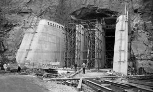 El Chocón: Los túneles