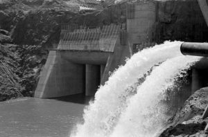 El Chocón: Los túneles