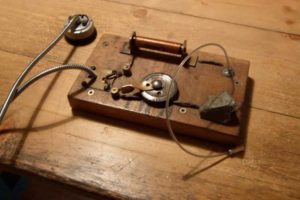 La radio de galena la podía montar uno mismo con las piezas adecuadas