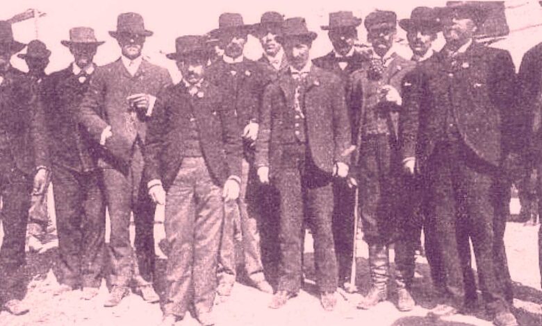 Comisión de festejos de la nueva capital - Caras y Caretas del 24 de septiembre de 1904
