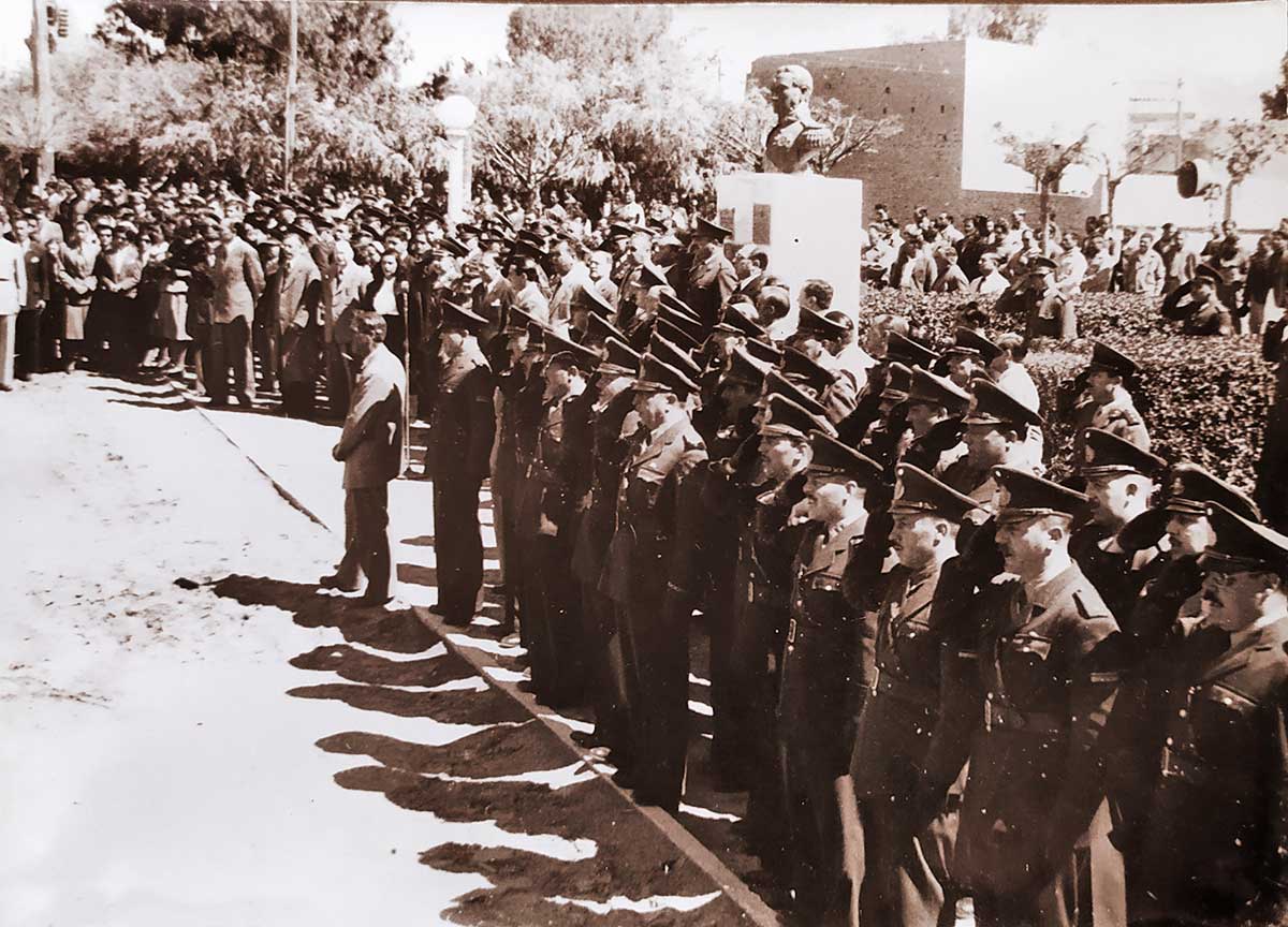 Neuquén Capital - 25 imágenes del álbum del Gobernador Pedro San Martín - 1949-1950