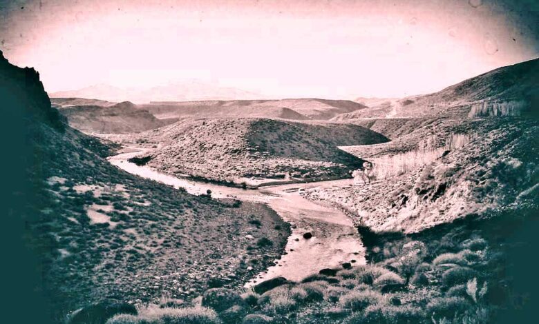 Unión del río Neuquén con el río Varvarco. Imagen ilustrativa.