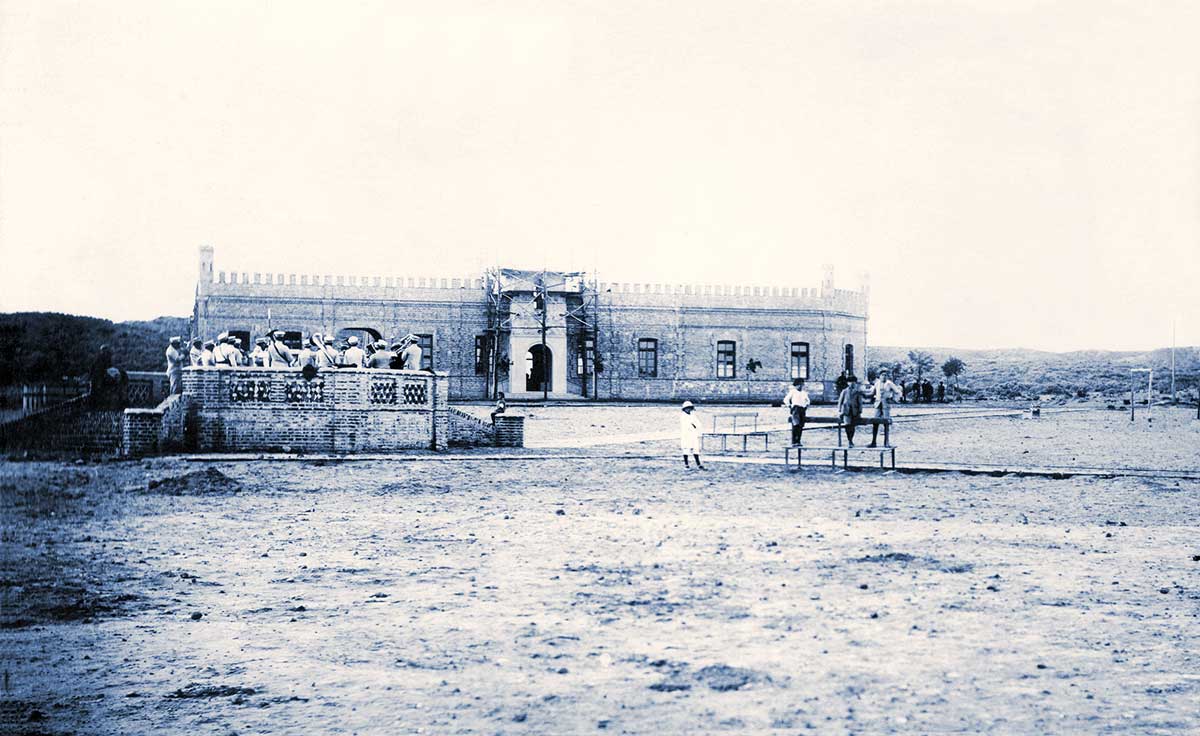 Construcción de la Jefatura de Policía (actual Casa de Gobierno del Neuquén)